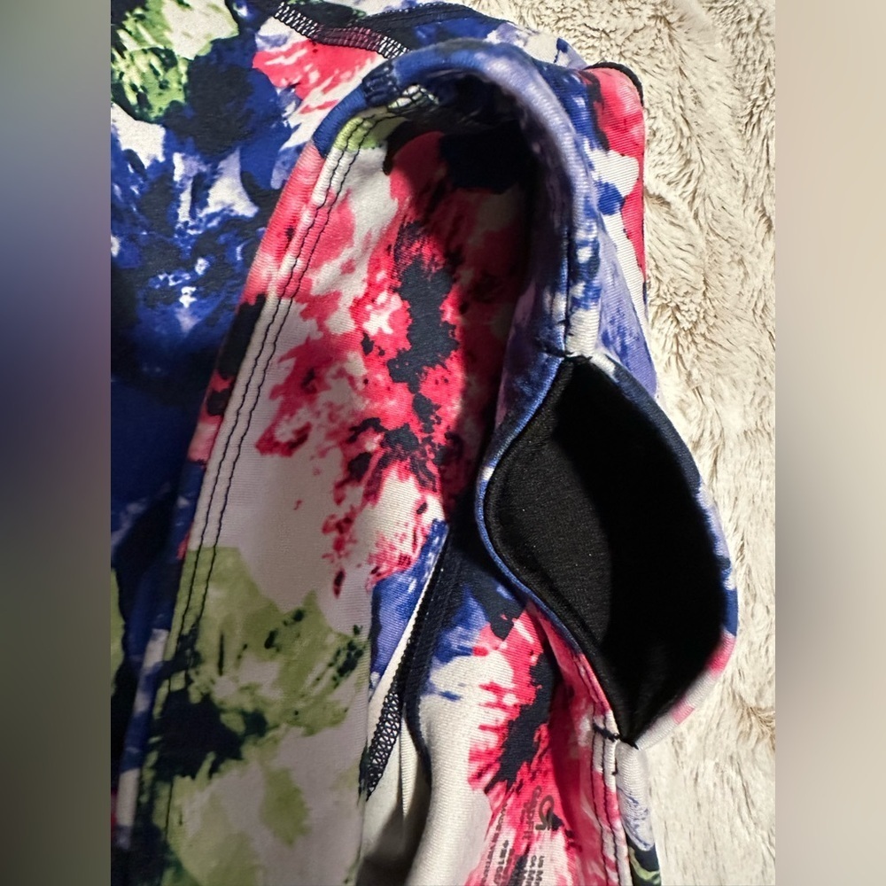 GAP Floral GapFit gFast legging capris - Picture 12 of 13